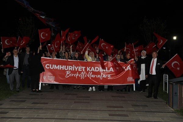 ‘Cumhuriyet Kadınlarıyla Bereketli Yarınlara’ temalı program düzenlendi Bursa Büyükşehir Belediyesi, 29 Ekim Cumhuriyet Bayramı’nın 102. yılı etkinlikleri