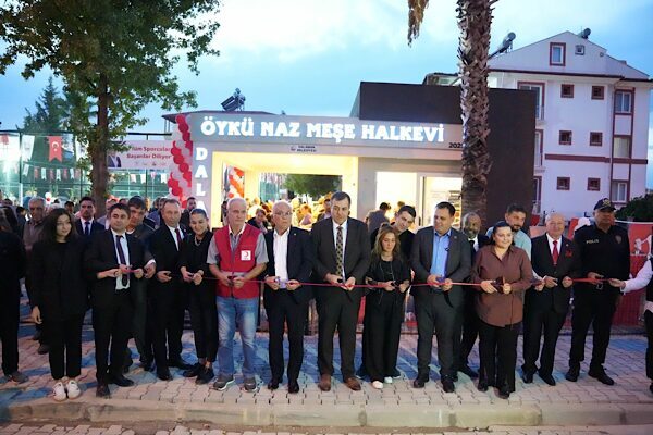 Dalaman’da “Merkez Mahallesi Muhtarlık Binası” ile Öykü Nas Meşe Halkevi