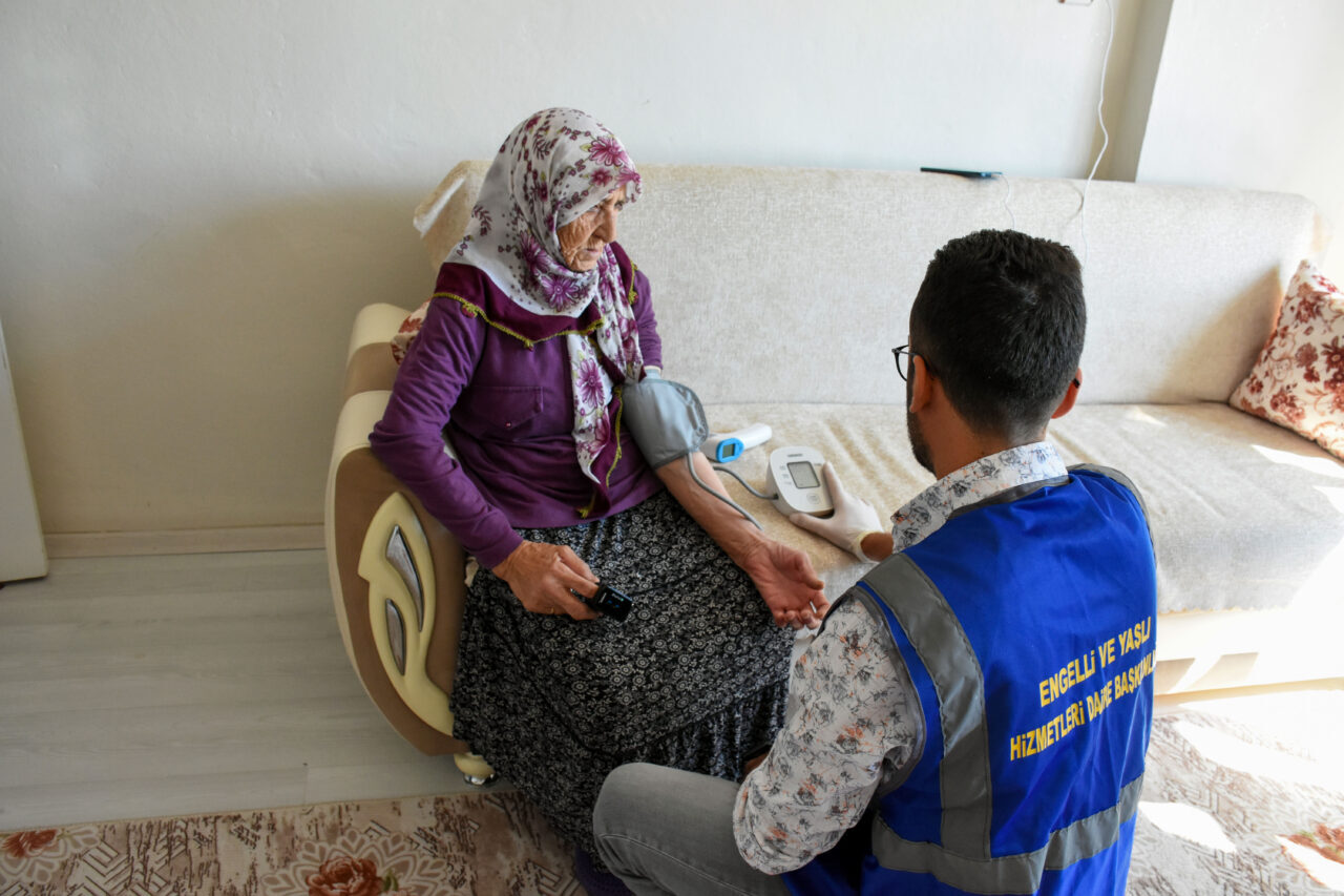 Engelli ve Yaşlı Hizmetleri Dairesi Başkanlığı ekipleri, 1 Ekim Dünya