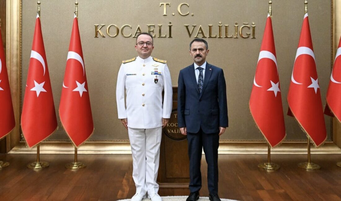 Deniz Hava Komutanı Tümamiral Mehmet Eser, Çankırı Valisi Aktaş’ı ziyaret