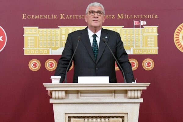 Dervişoğlu: Türkiye’nin ilk toplu iğne fabrikası 1951’de kuruldu İYİ Parti Genel Başkanı Dervişoğlu, sosyal medya hesabından yaptığı paylaşımda,