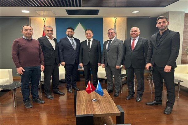 DEVA Partisi Bursa İl Başkanı Tayfun Öztürk, açıklamasında “Bu ülke