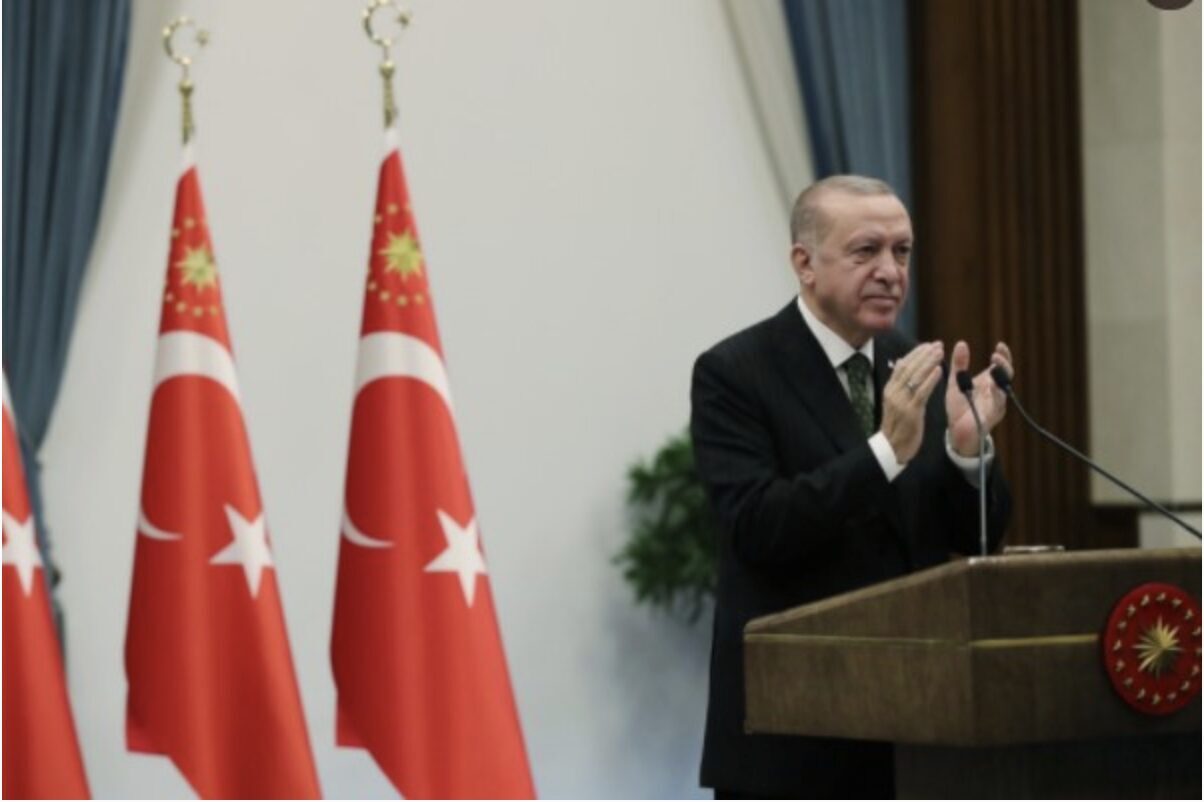 Cumhurbaşkanı Erdoğan, Mısır’ın El Ariş Limanı’nda bekleyen gemilerdeki insani yardımların hızla