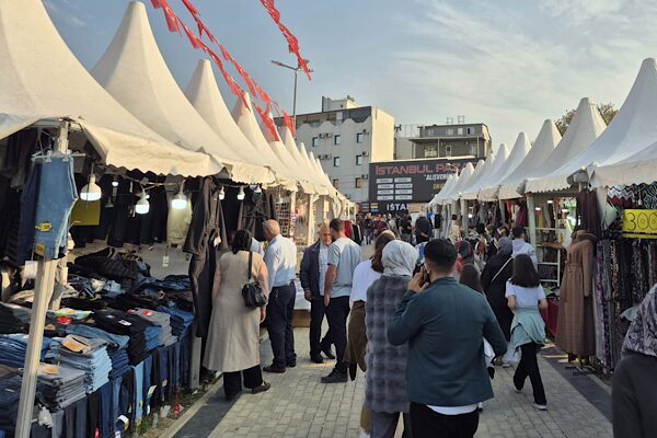 ESDER Bursa Şube Başkanı İbrahim Özacar, yaptığı basın açıklamasında, son