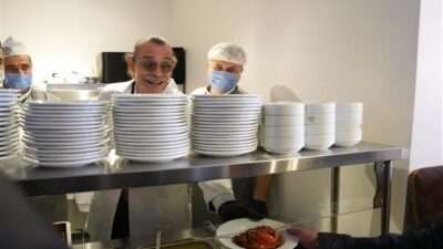 Açılışa Etimesgut Belediye Başkanı Erdal Beşikcioğlu, CHP Genel Başkan Yardımcısı