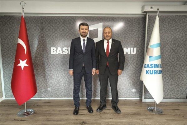 Gazeteci Atakan Çelik, BİK Ankara Bölge Müdürlüğü’ne getirildi Anadolu Üniversitesi Kamu Yönetimi mezunu olan Atakan Çelik, gazetecilik mesleğine