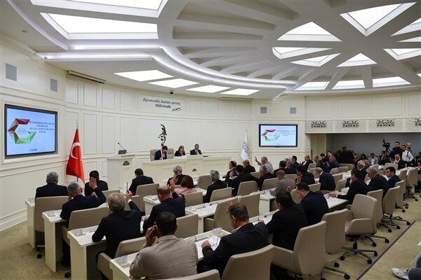 Toplantının ana gündemini, Gaziantep’e kazandırılan Avrupa Ödülü, kentin su kaynakları,