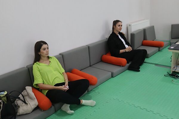 İzmit Belediyesi Kadın ve Aile Hizmetleri Müdürlüğü tarafından düzenlenen “Gebelik ve