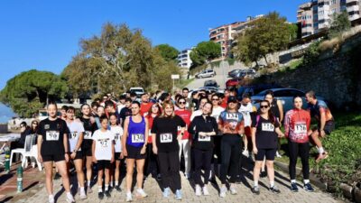Gemlik Belediyesi tarafından düzenlenen Cumhuriyet Koşusu, Manastır Saklı Bahçe’den başladı ve