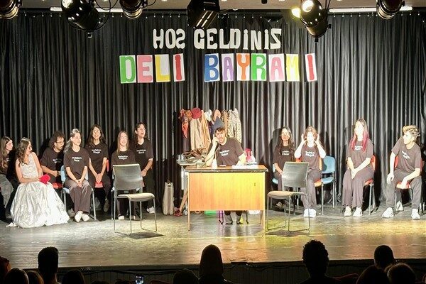 İzmir Büyükşehir Belediyesi Kadın ve Aile Hizmetleri Dairesi Başkanlığı bünyesindeki