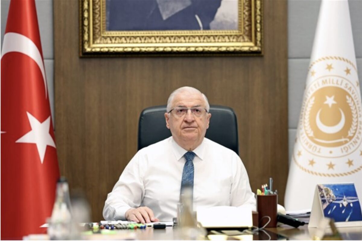 Milli Savunma Bakanı Yaşar Güler, Moğolistan Savunma Bakanı Damba Batlut