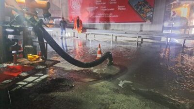Balkanlar üzerinden gelen soğuk ve yağışlı hava, İstanbul'da kuvvetli yağış