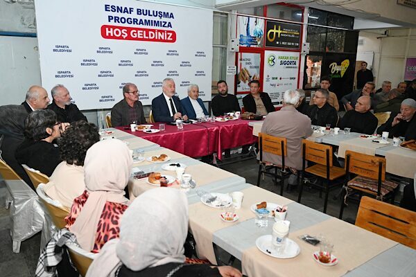 Isparta’da Kültür Sitesi yenileniyor Isparta Belediye Başkanı Şükrü Başdeğirmen, Kültür Sitesi esnafıyla bir araya