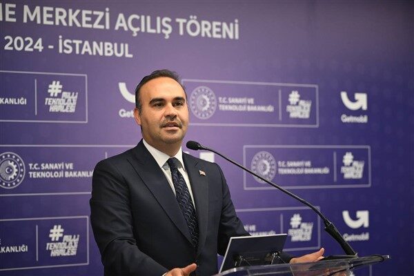 Sanayi ve Teknoloji Bakanı Kacır, Türk savunma sanayii adına önemli