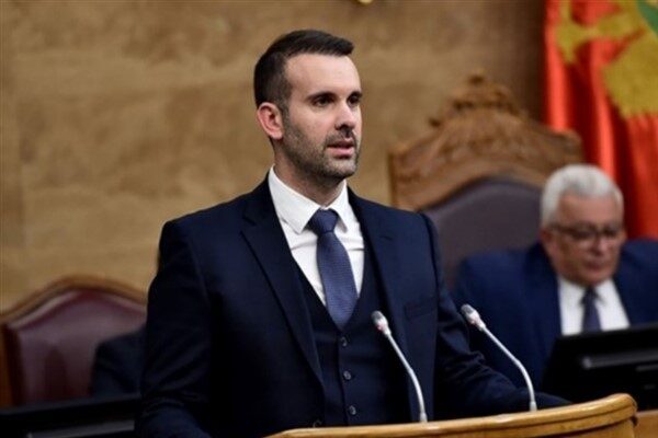 Başbakan Spajic, Wizz Air CEO’su József Váradi ile iş birliği