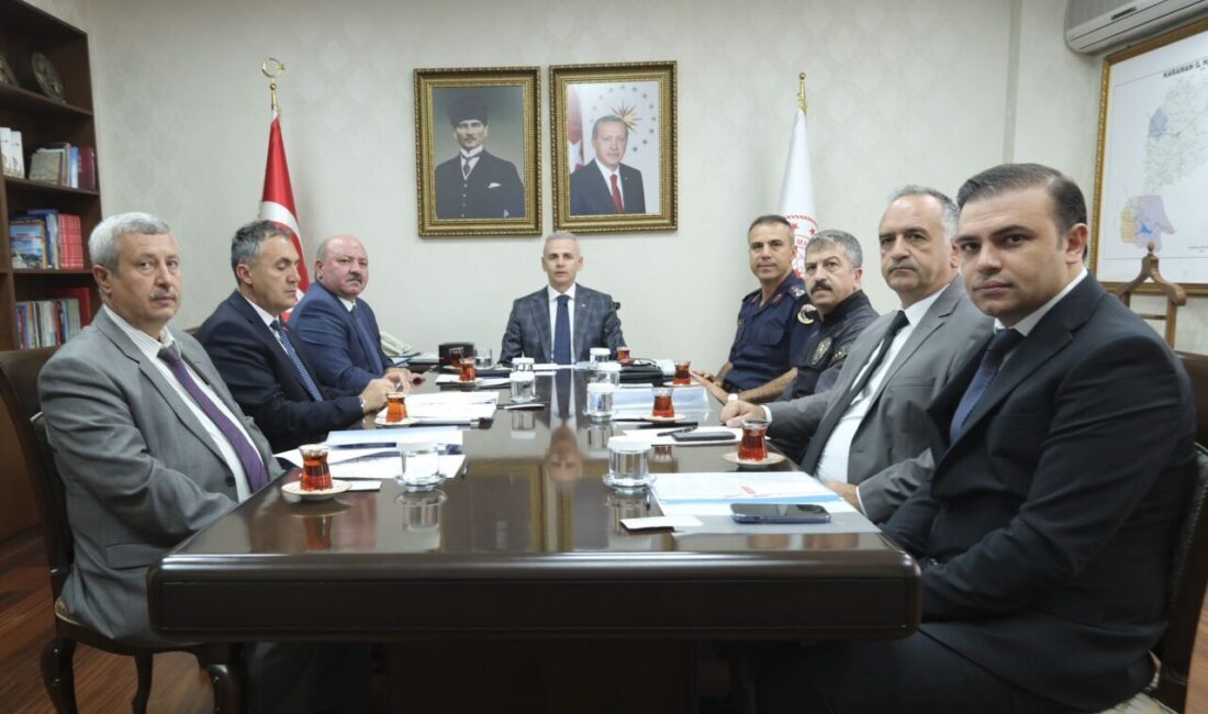 Gerçekleştirilen vide konferans toplantısına il valileri ve kurum temsilcileri katılım