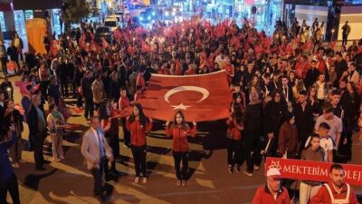 Cumhuriyet Parkı'nda başlayıp Aktekke 15 Temmuz Demokrasi Meydanı’nda sona eren