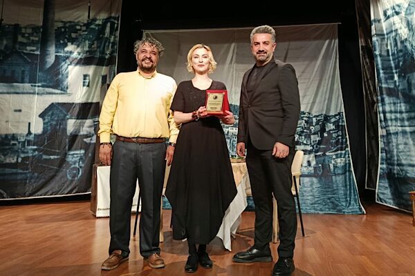 Kartal Belediyesi’nin Ekim ayı kültür-sanat etkinlikleri kapsamında “Seni Alırsa Fırtına”