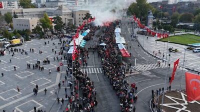 Türkiye Cumhuriyeti’nin 102’nci kuruluş yıldönümü dolayısıyla Kayseri’de düzenlenen kutlama törenleri