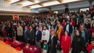 Kutlamalar kapsamında ilçenin dört bir yanında birbirinden farklı etkinlikler düzenlendi.