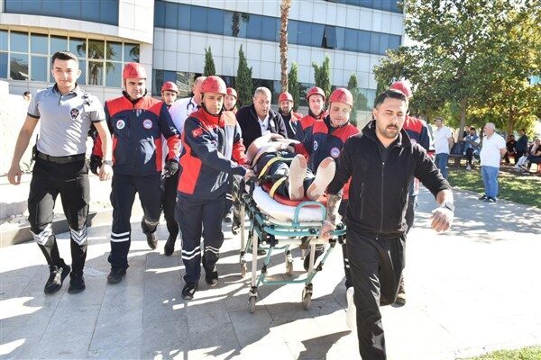 Kepez Belediyesi, olası depremlere karşı hazırlıklı olmak amacıyla belediye hizmet
