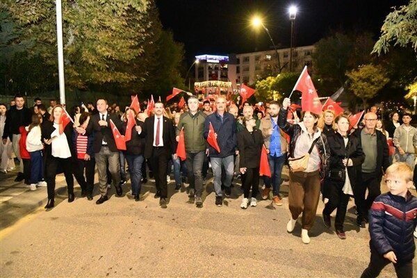 29 Ekim 2025 Çarşamba akşamı saat 20.00’de Alparslan Türkeş Meydanı’ndan