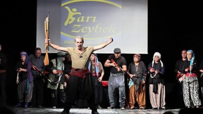 Konak Belediyesi’nin 29 Ekim Cumhuriyet Bayramı kutlamaları kapsamında, Dr. Selahattin