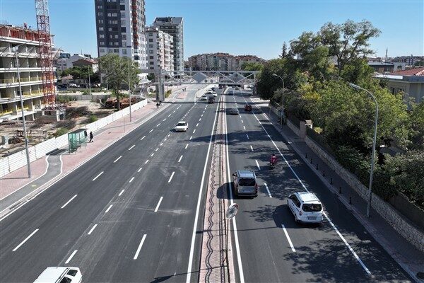 Konya Büyükşehir Belediye Başkanı Uğur İbrahim Altay, şehir merkezinde trafik