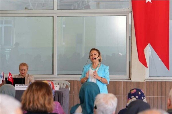 Dünya Kadın Çiftçiler Günü dolayısıyla, ‘Camekana Umut Ekiyoruz’ sloganıyla bir