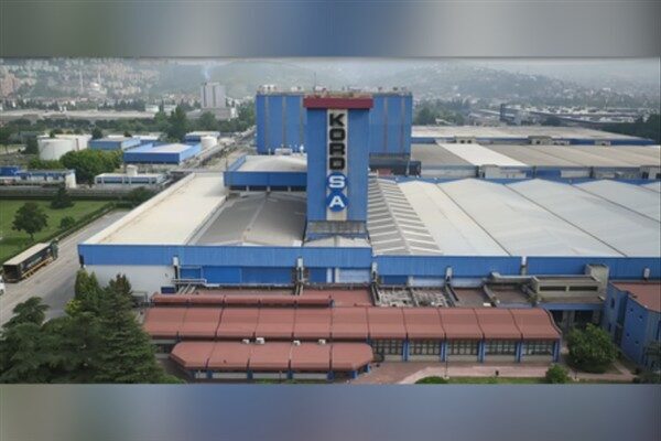 Kordsa, lastik güçlendirme ve  kompozit teknolojileri işlerine odaklanıyor Yeni dönemde Kordsa, müşteri ihtiyaçlarını farklılaşan ürün ve hizmetleri ile
