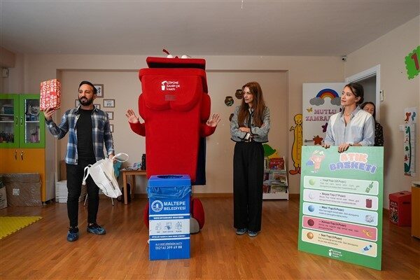 Çöpüne Sahip Çık Vakfı iş birliğiyle gerçekleştirilen eğitimlerde, çöpün azaltılması,