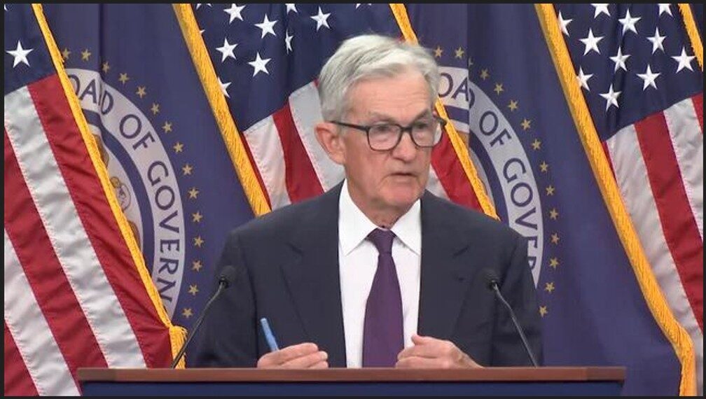 Philadelphia'da düzenlenen Ulusal İşletme Ekonomisi Derneği konferansında konuşan Powell, Fed'in