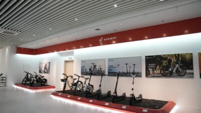 Mikromobilite, motor sporları ve tüketici robotiği alanlarında faaliyet gösteren SEGWAY,