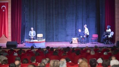 Ankara Büyükşehir Belediyesi (ABB) başlattığı “Mahallede Tiyatro Var!” projesiyle, Başkent’te