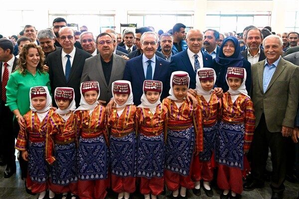 Açılış töreninde konuşan Vali Seddar Yavuz, 11'incisi düzenlenen Malatya Kitap