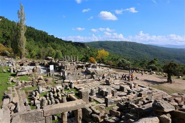 “Maussollos’un Mylasa’dan Halikarnassos’a göç rotası” yürüyüşü başladı Kültür ve Sosyal İşler Müdürlüğü’ne bağlı Pedasa ve Leleg Uygarlığı