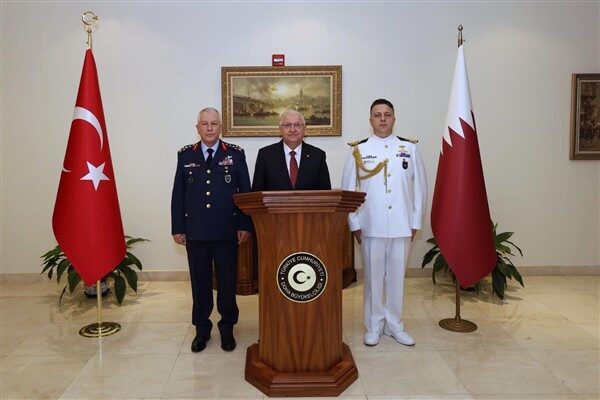 Milli Savunma Bakanı Yaşar Güler, resmi temaslarda bulunmak üzere beraberinde