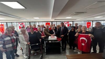 Nilüfer’de Cumhuriyet’in 102’nci yıl dönümü çeşitli kutlamalarla devam ediyor. Bu