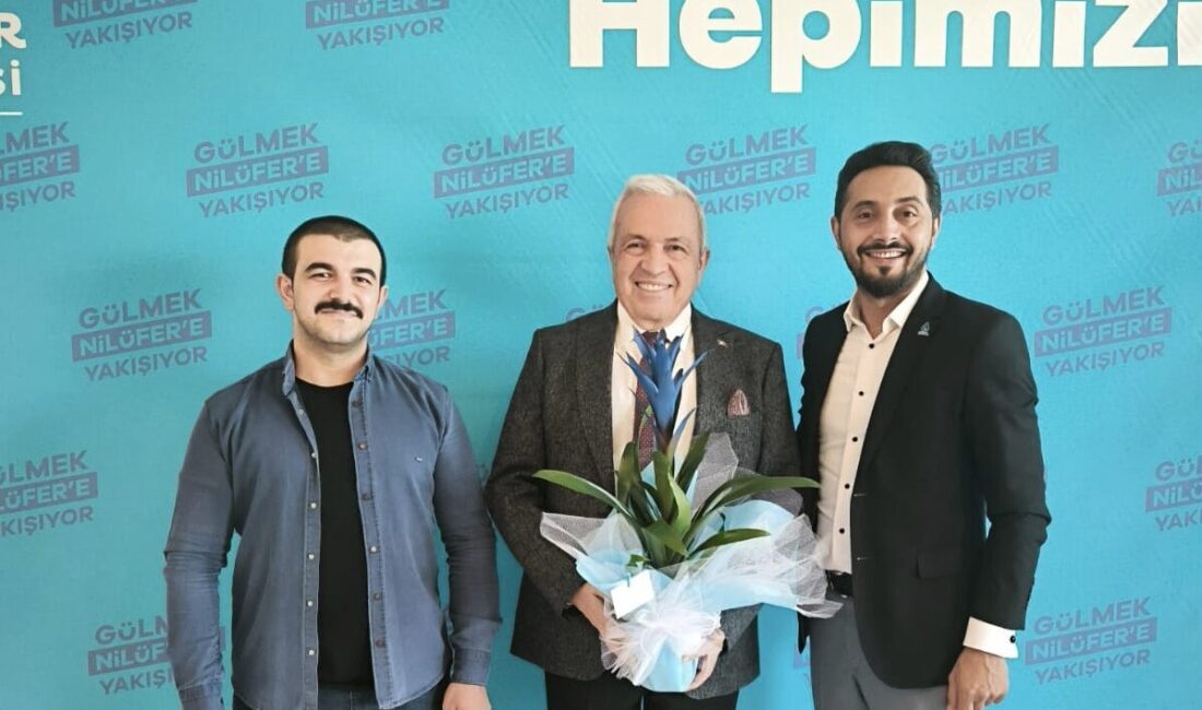 DEVA Partisi Nilüfer İlçe Başkanı Fatih Kayıkçı, beraberindeki heyetle birlikte Nilüfer Belediye