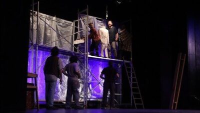 10. Adana Şehir Tiyatroları Festivali'nde sahne alan OBBKT, kapalı gişe