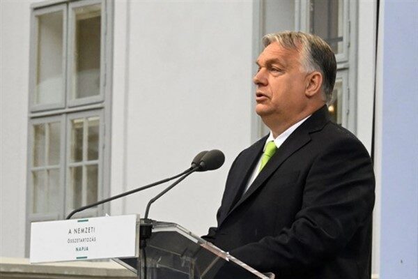 Orban: Ukrayna’ya aktarılan fonları minimize etmeliyiz Orban, Avrupa’nın doğrudan Rusya ile müzakere yürütmesi gerektiğini belirterek, “Avrupa’nın