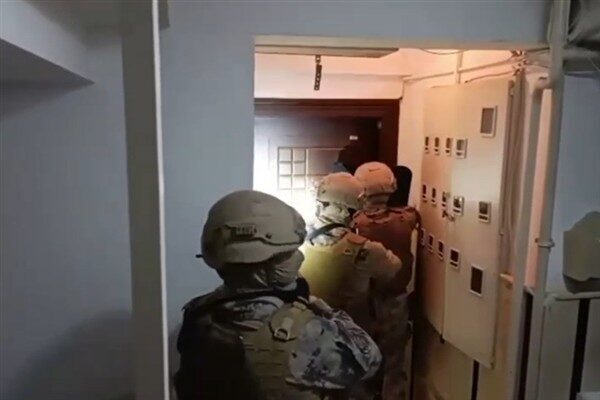 İçişleri Bakanı Yerlikaya, İstanbul merkezli 9 ilde elebaşıları yurt dışında