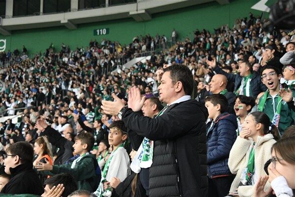 Osmangazi’de ikamet eden ve daha önce hiç Bursaspor maçını tribünden