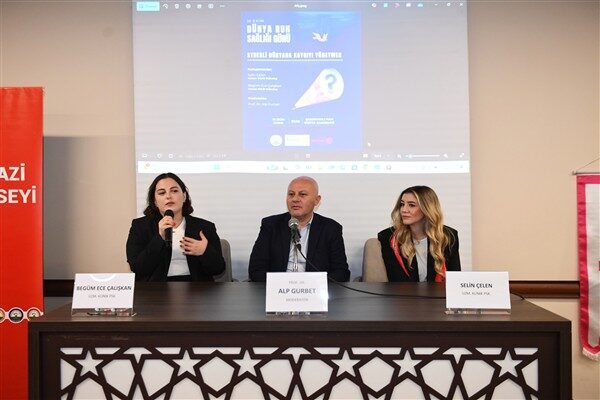 Prof. Dr. Alp Gurbet’in moderatörlüğünü yaptığı Şadırvanlı Han Eğitim Akademisi’nde