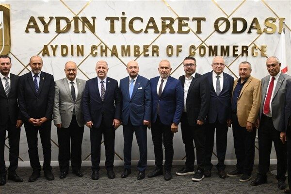 Zafer Partisi Genel Başkanı Ümit Özdağ, İl Başkanı Tarık Akın