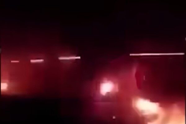Taliban hükümeti, kuzey sınırındaki birden fazla dağlık bölgede Pakistan birliklerine