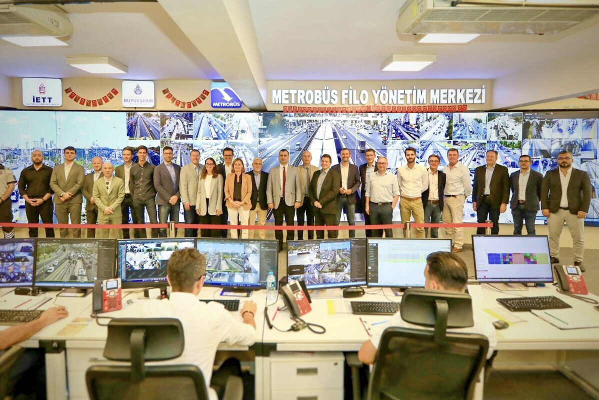 İstanbul’un 15 ilçeyi birbirine bağlayan ve günde yaklaşık 1 milyon