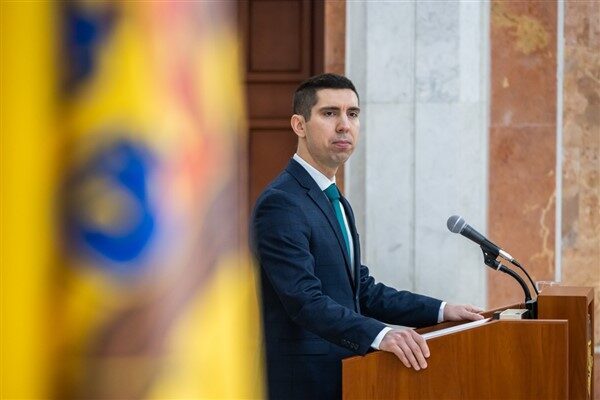 Moldova Başbakan Yardımcısı ve Dışişleri Bakanı Popşoi, AB Komiseri Marta
