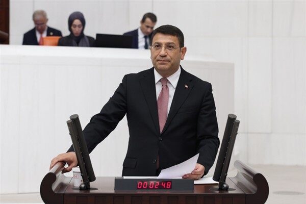 DEVA Partisi Genel Başkan Yardımcısı ve Ankara Milletvekili Şahin, Türkiye