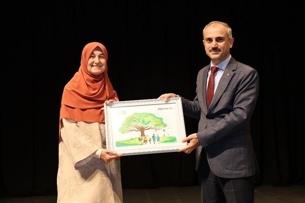 Çayırova Belediyesi’nin bu yıl altıncısını düzenlediği Çayırova Kitap Günleri’nin üçüncü